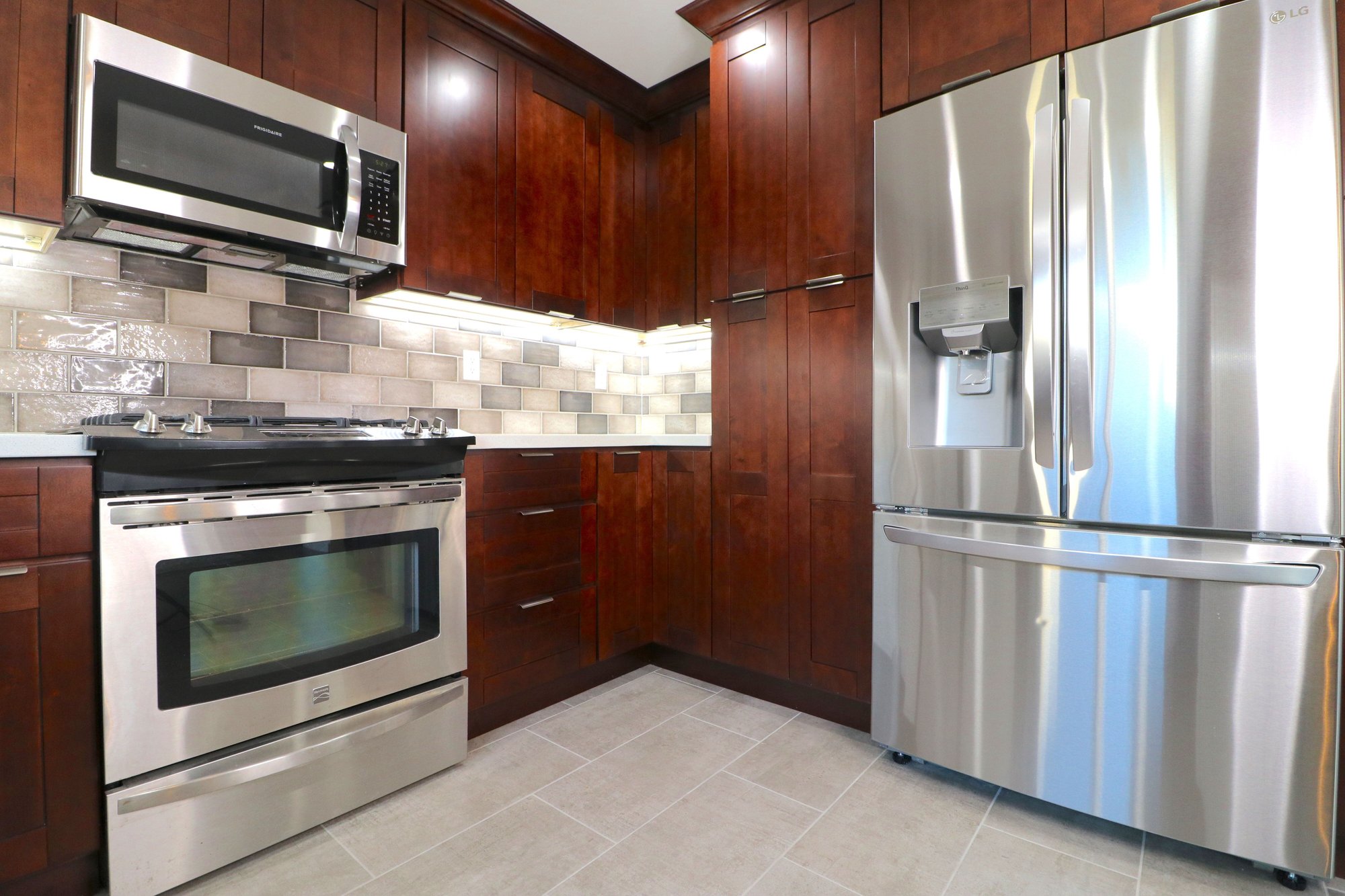 Redondo Beach Kitchen - best general contractor - prefab cabinets