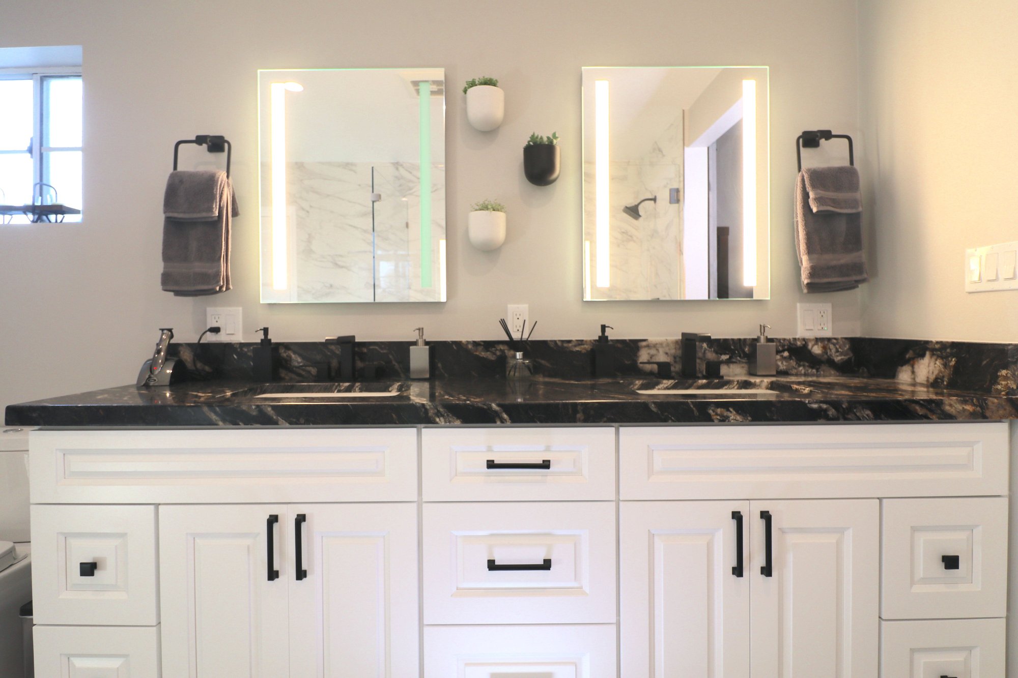 double vanity - best bath remodeler - bay cities construction
