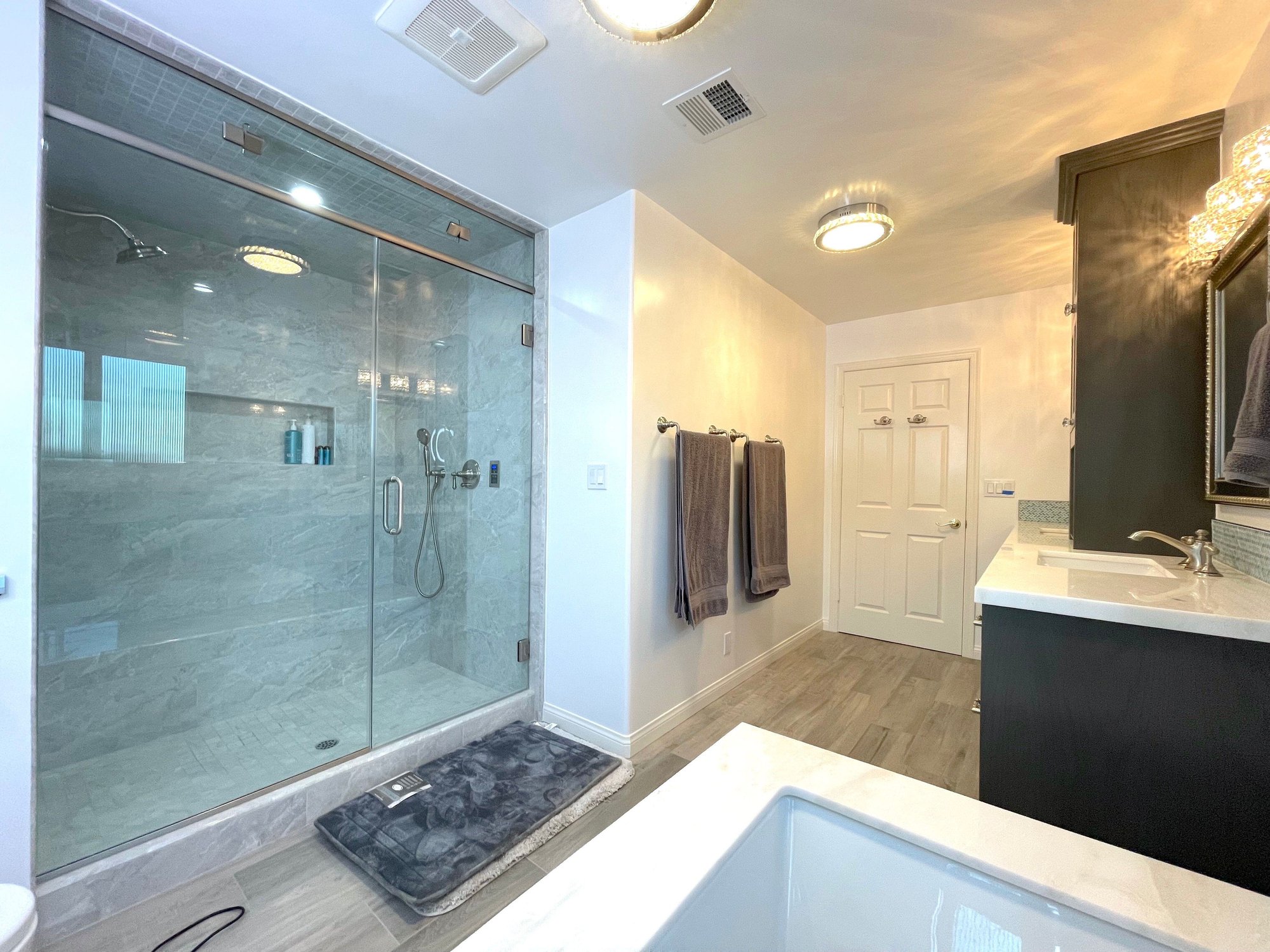 glass shower enclosure - Master bath remodel - best remodel near me - torrance - bay cities construction