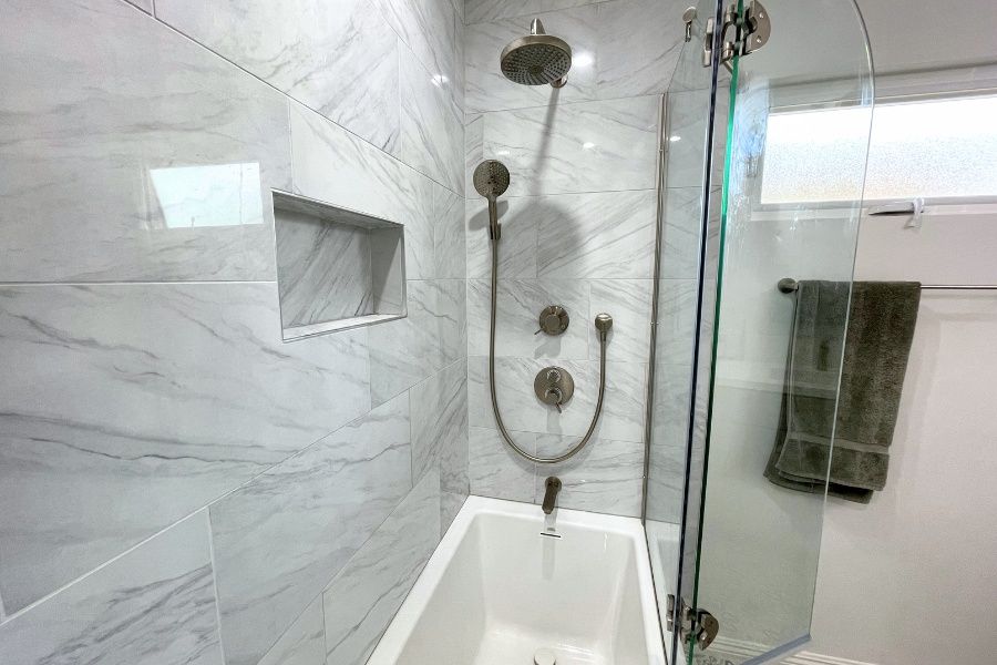10 - Deep soaker tub shower