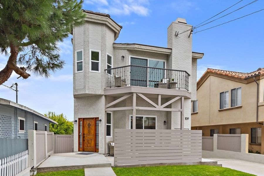 18 - home remodel - exterior paint
