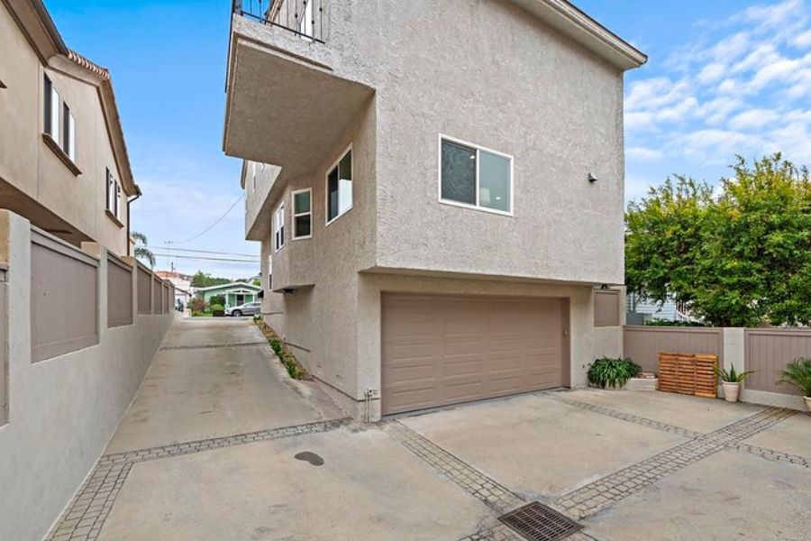 21 - exterior paint - two on a lot remodel