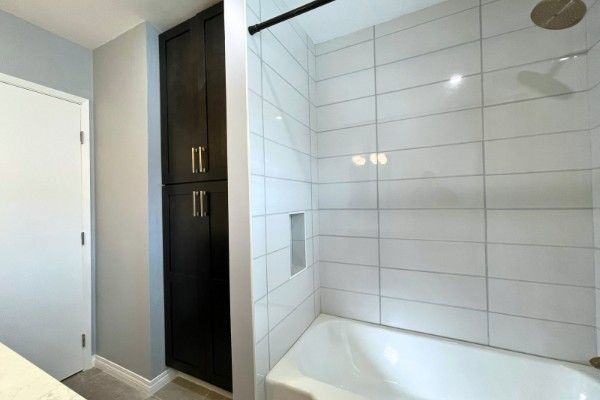 03 - white tile shower 