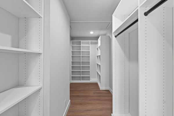 11-main closet walk in