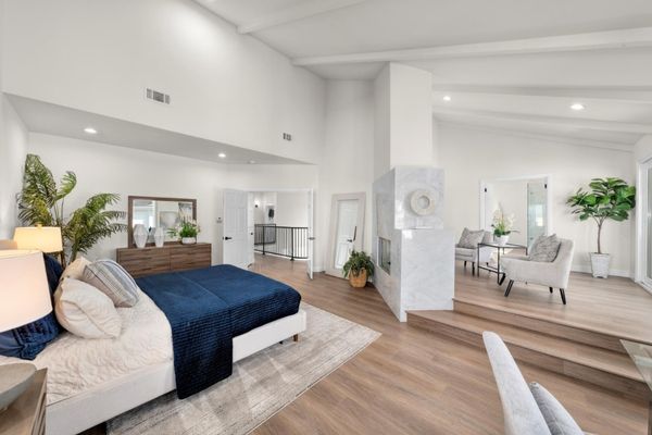 15-main bedroom vaulted celings