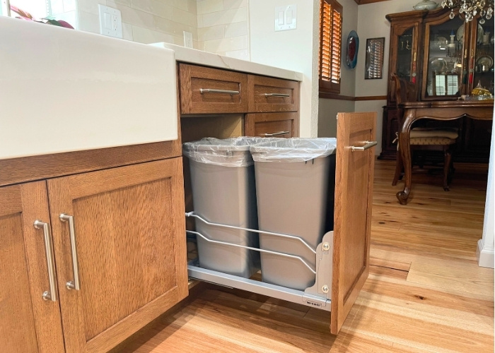 12 - rev a shelf - trash can pull out 