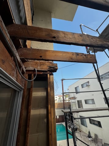 balcony-wood-rot-and-scaffolding-west-hollywood-ca