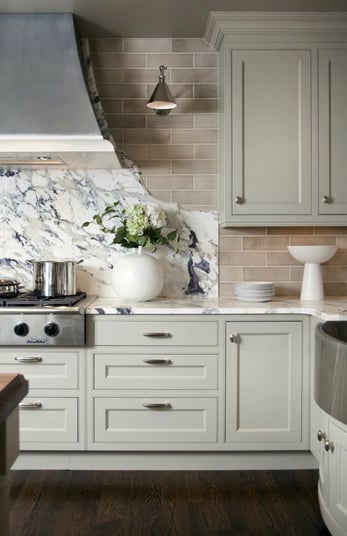 daltile-mediterranean-ivory-tumbled-stone-backsplash