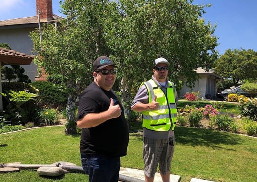 licensed-general-contractor-overseeing-renovation